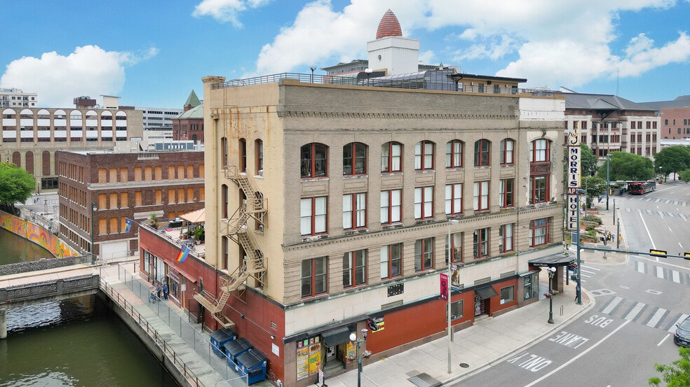 More Photos Of 126 E Main Plz, San Antonio Apartments For Sale