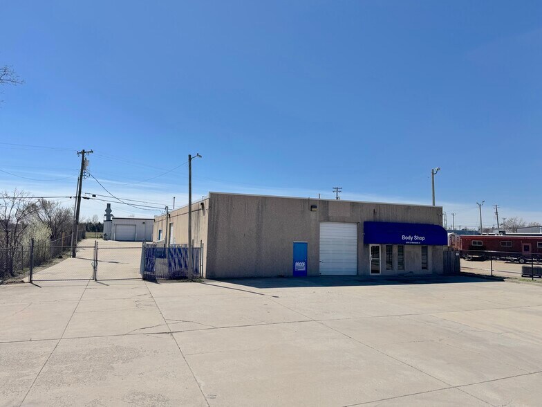 More Photos Of 4316 S Newcastle Rd, Oklahoma City Service For Lease