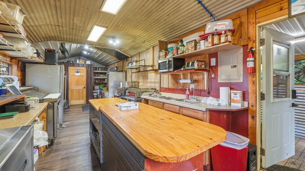 More Photos Of 109 Center St, Larwill Restaurant For Sale