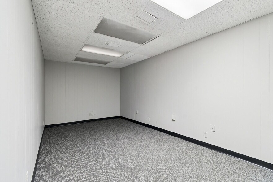 More Photos Of 715 McDuff Ave, Jacksonville Storefront Retail Residential For Sale