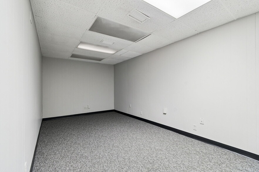 More Photos Of 715 McDuff Ave N, Jacksonville Storefront Retail Residential For Sale