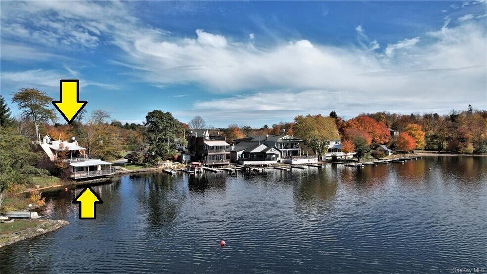 More Photos Of 13 Horseshoe Lake Rd, Kauneonga Lake Restaurant For Sale