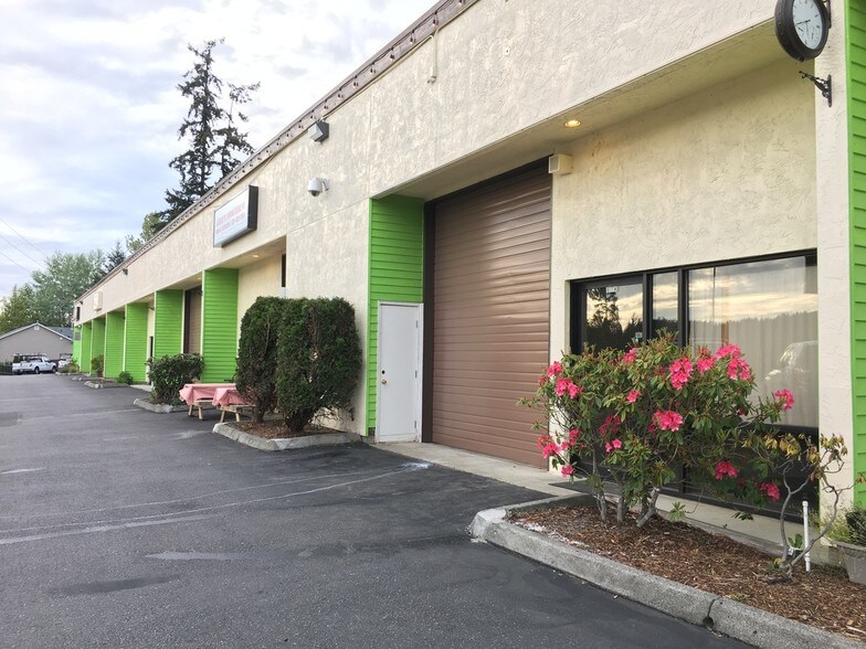 More Photos Of 17616 15th Ave SE, Bothell Warehouse For Lease