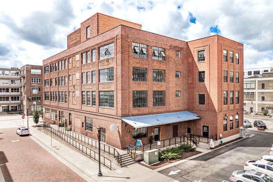 More Photos Of 900 N 3rd St, Minneapolis Apartments For Lease