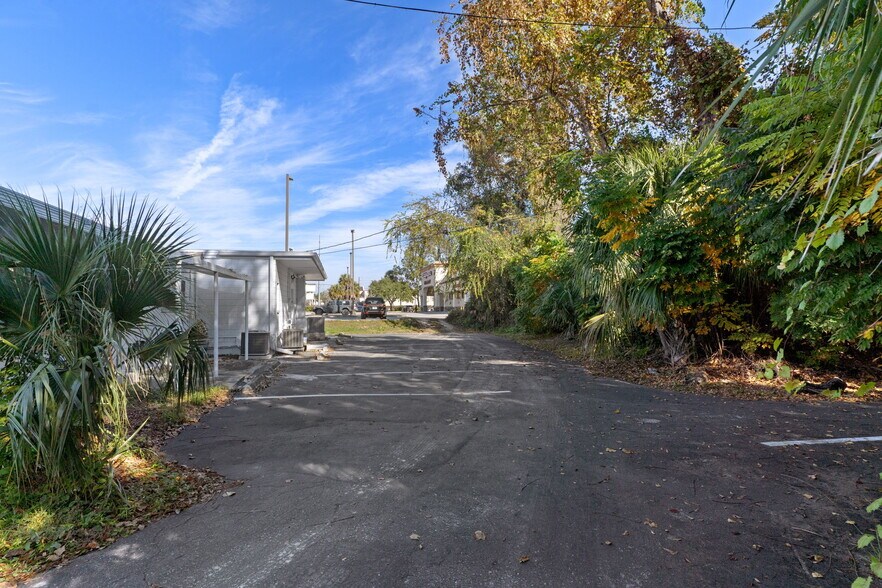 More Photos Of 4065 S Suncoast Blvd, Homosassa General Retail For Sale