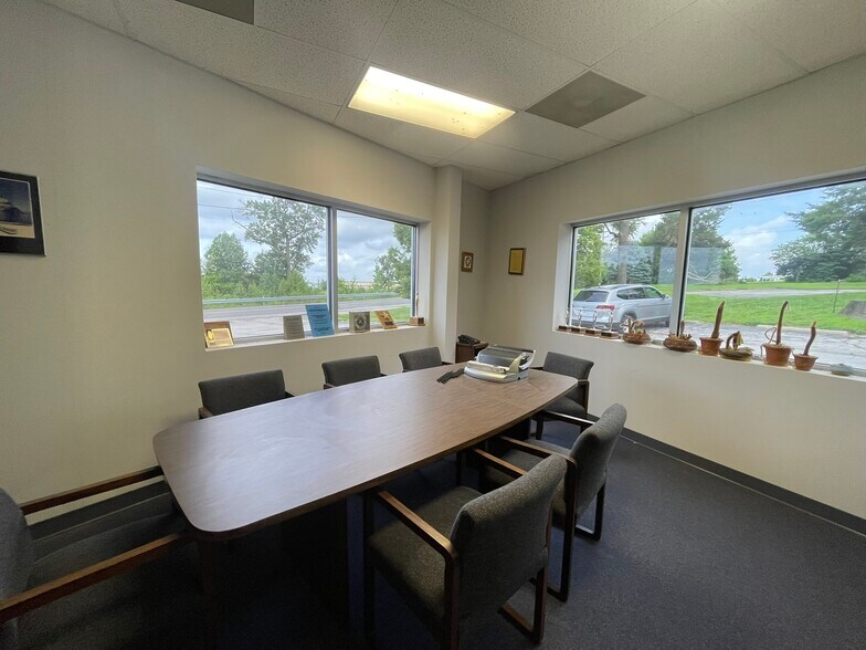 More Photos Of 11136 Dorsett Rd, Maryland Heights Flex For Sale