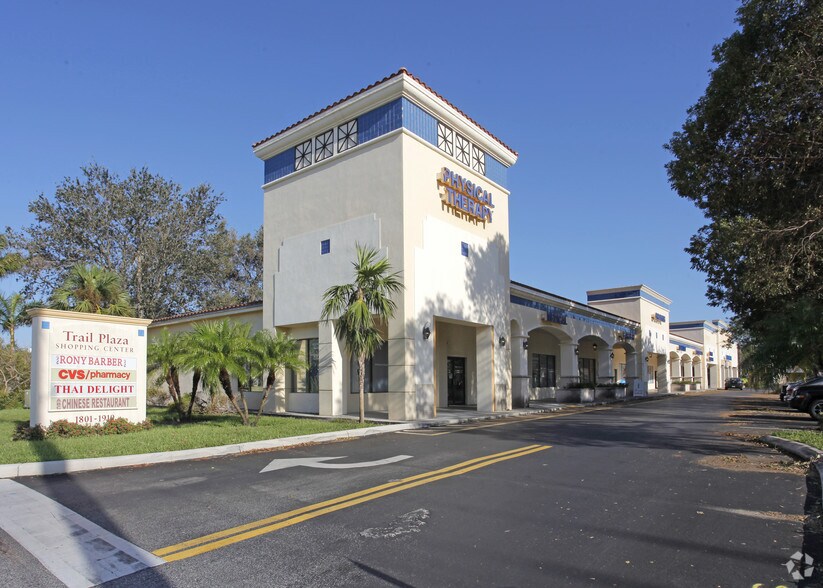 Primary Photo Of 1801-1825 Hillsboro Blvd, Deerfield Beach General Retail For Lease