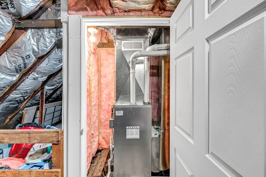 More Photos Of 4435 State Rd, Cleveland Storefront Retail Residential For Sale