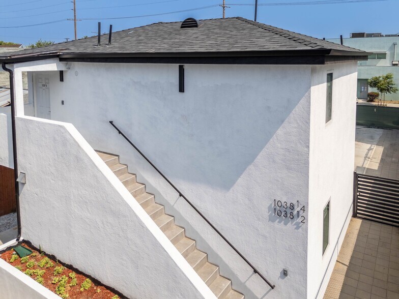 More Photos Of 1038 E 53rd St, Los Angeles Apartments For Sale