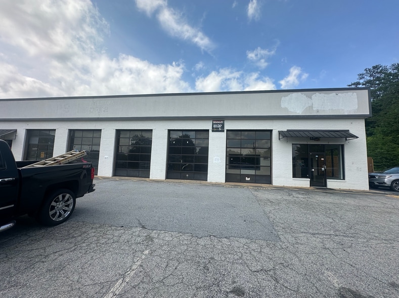 More Photos Of 500 Thornton Rd, Lithia Springs Auto Repair For Lease