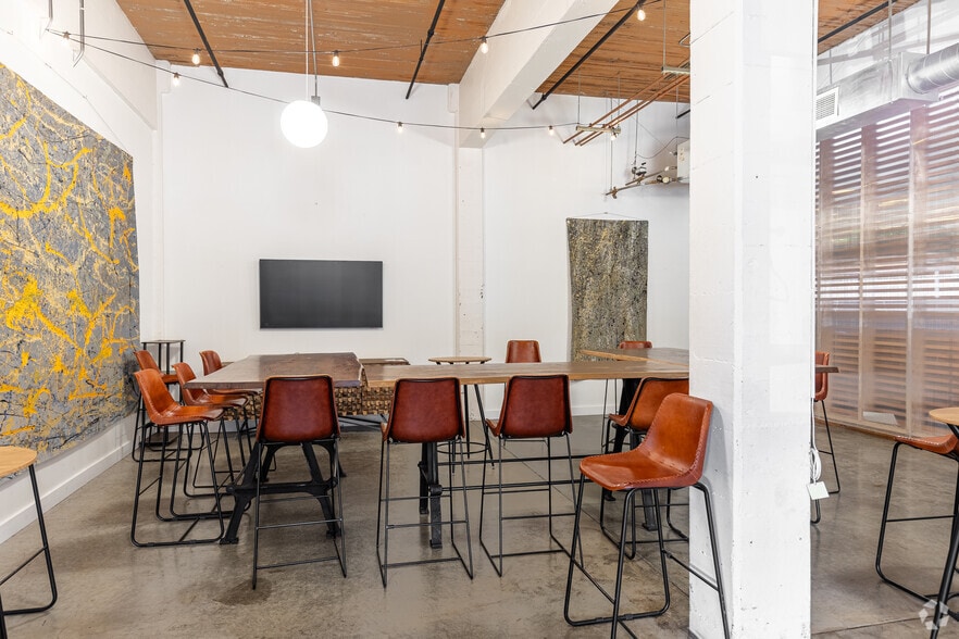 More Photos Of 107 SE Washington St, Portland Loft Creative Space For Lease