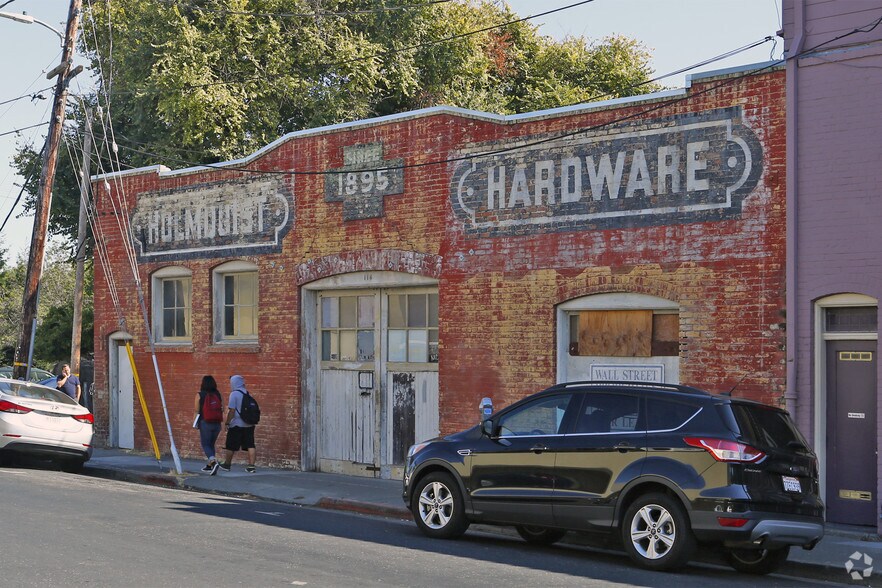 More Photos Of 114 Stambaugh St, Redwood City Storefront For Lease