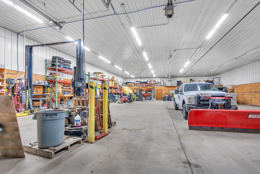 More Photos Of 403 Industrial Dr, Griffith Service For Sale
