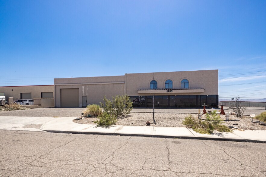 More Photos Of 1950 Centers Ave, Lake Havasu City Warehouse For Lease