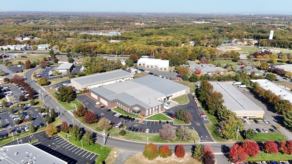 More Photos Of 2230 Landmark Pl, Manasquan Warehouse For Lease