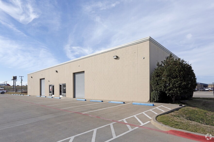 More Photos Of 1200 S Blue Mound Rd, Saginaw Unknown For Sale