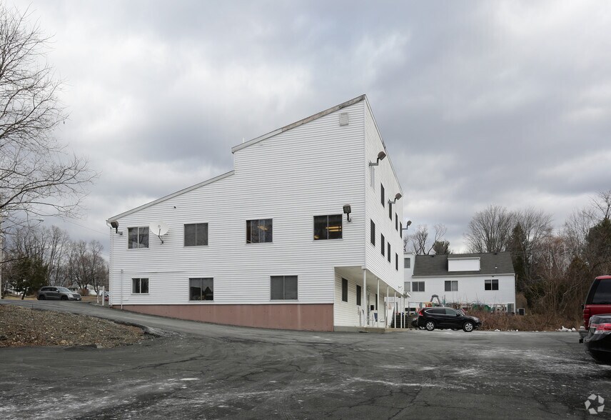 More Photos Of 77 Troy Rd, East Greenbush Medical For Lease