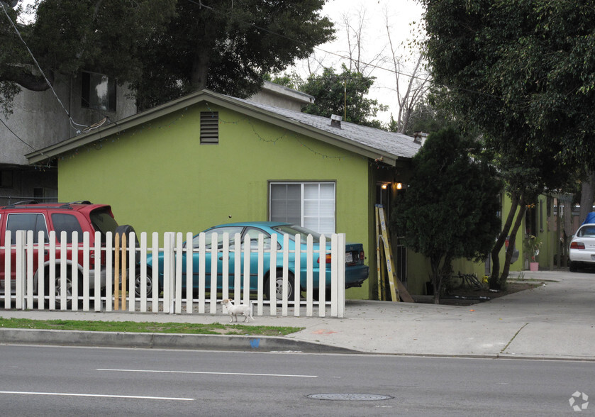 Primary Photo Of 13850 Sherman Way, Van Nuys Apartments For Sale