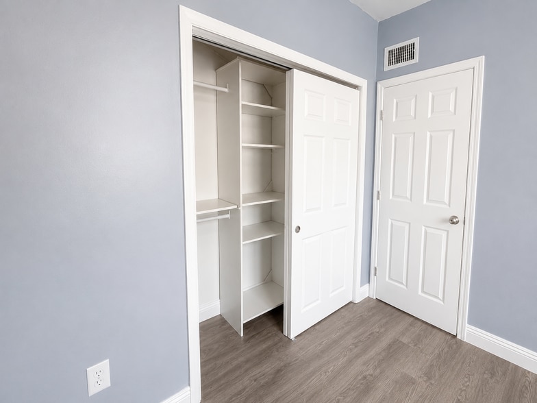 More Photos Of 2400 NW 16th Street Rd, Miami Apartments For Sale