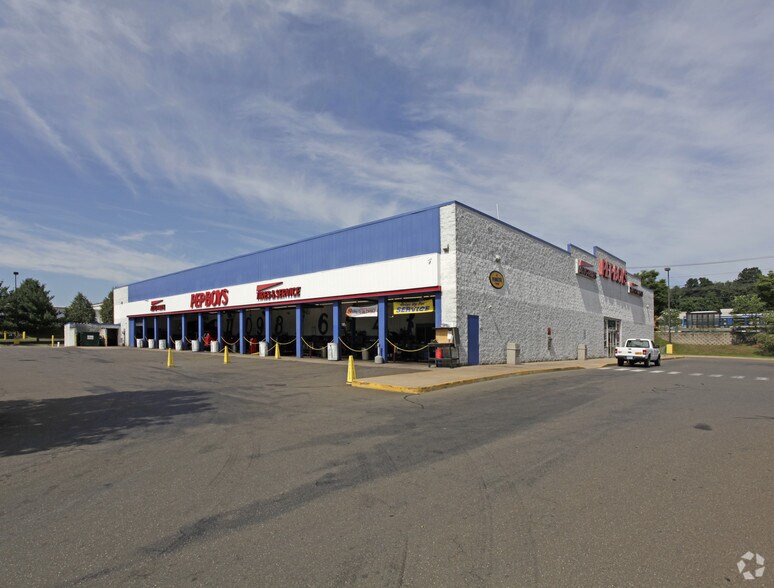 More Photos Of 2335 Dixwell Ave, Hamden Unknown For Lease