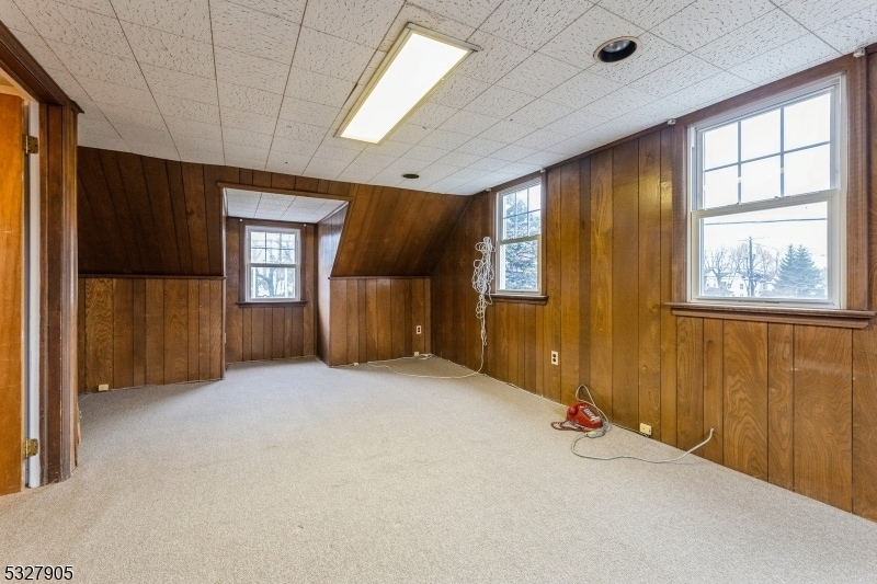 More Photos Of 194 Eagle Rock Ave, Roseland Office For Sale