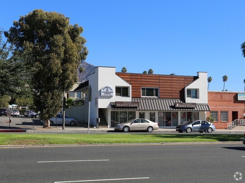 Primary Photo Of 1519-1521 W Glenoaks Blvd, Glendale Storefront Retail Residential For Lease