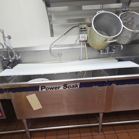 More Photos Of 2045 Brice Rd, Reynoldsburg Restaurant For Lease