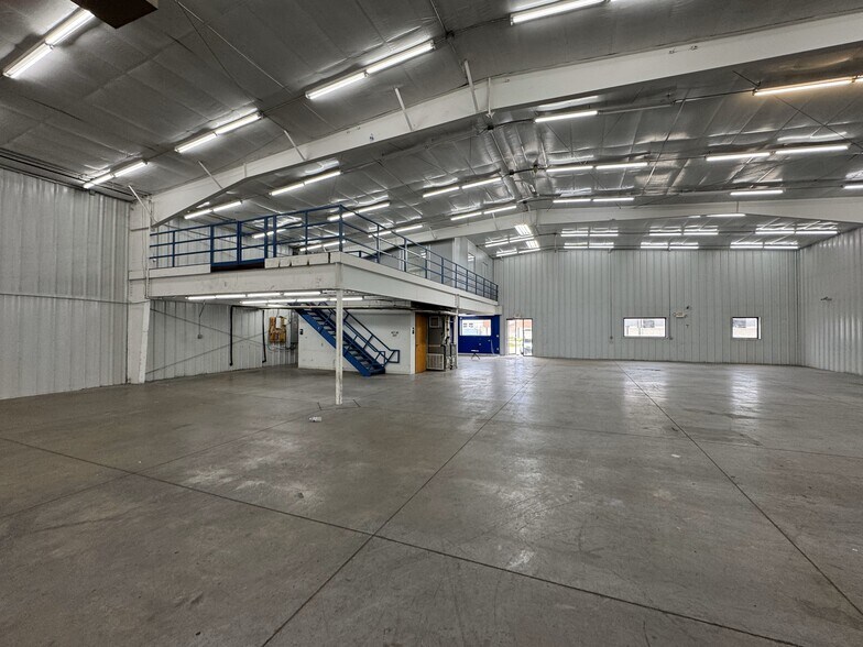 More Photos Of 3040 N Ohio St, Wichita Industrial For Sale