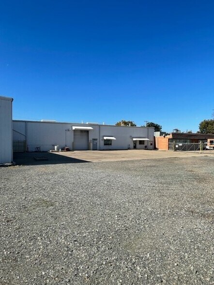 More Photos Of 505 Aero Dr, Shreveport Manufacturing For Sale