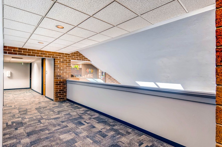 More Photos Of 2953 S Peoria St, Aurora Medical For Lease