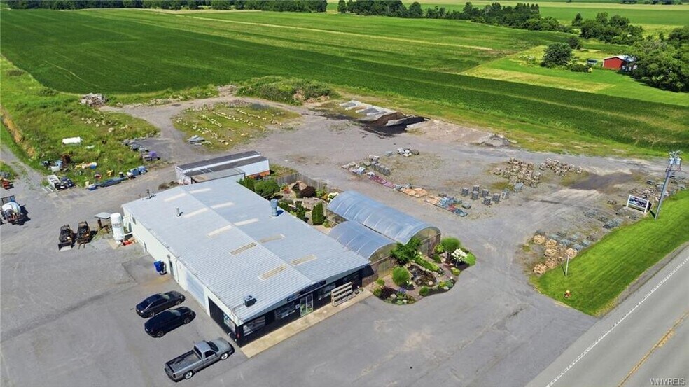 More Photos Of 3779 Lower Mountain Rd, Sanborn General Retail For Sale
