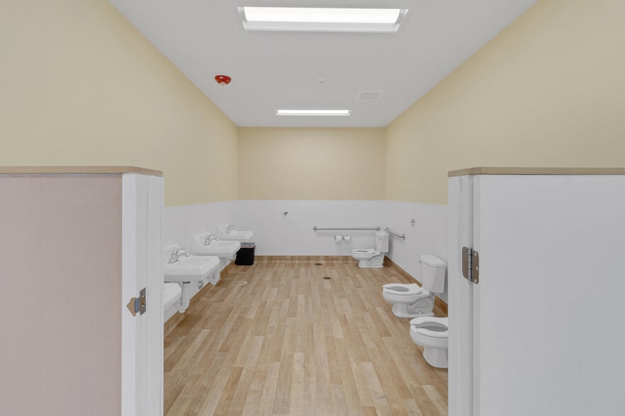 More Photos Of 1205-1247 S Park Victoria Dr, Milpitas Medical For Sale