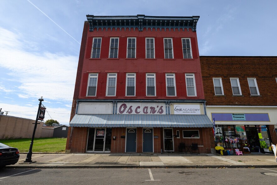 More Photos Of 57-59 Court St, Gallipolis Storefront Retail Residential For Sale