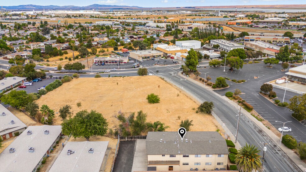 More Photos Of 3609 Fairview Dr, Antioch Apartments For Sale