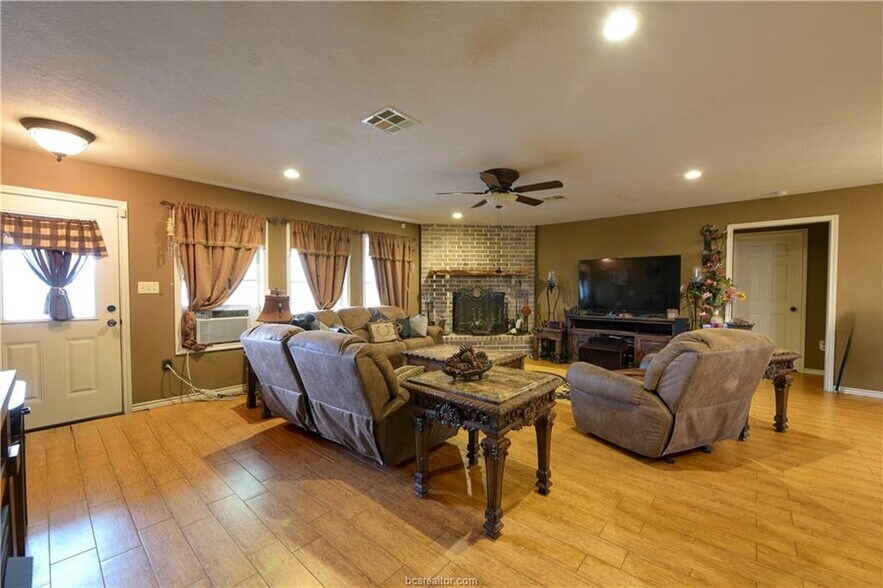 More Photos Of 7523 State Highway 21 W, Caldwell Land For Sale