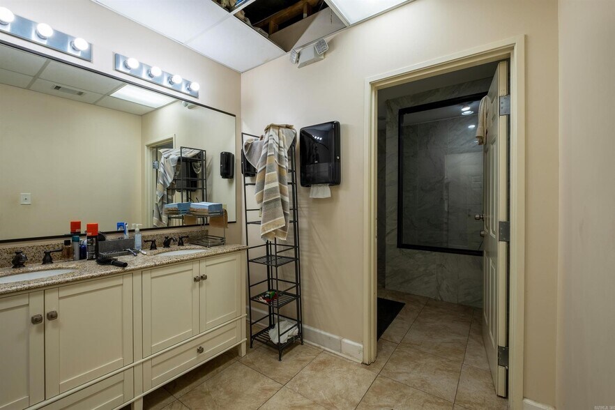 More Photos Of 8624 I 30, Little Rock Restaurant For Sale