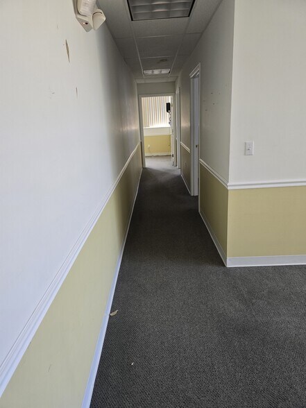 More Photos Of 201 Great Rd, Acton Office For Lease