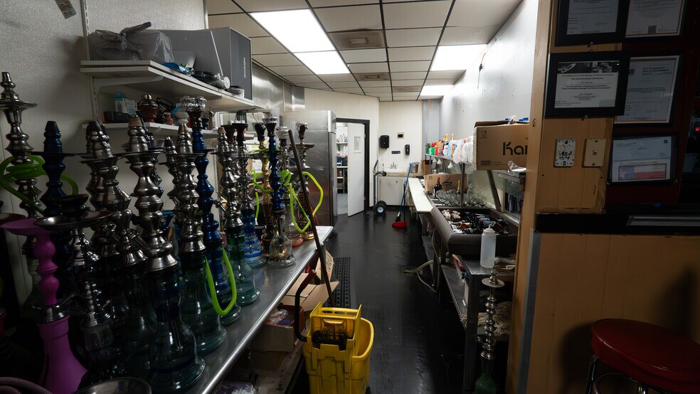 More Photos Of 6500-6502 Dixie Dr, Houston Bar For Sale