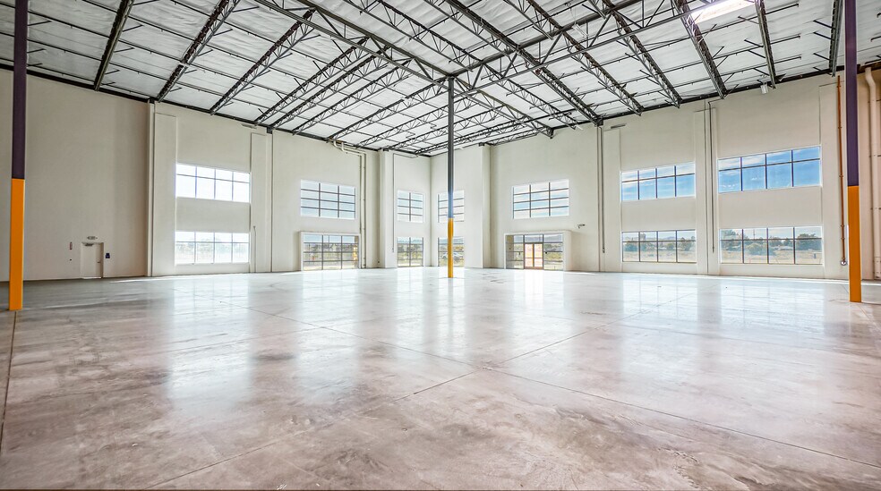 More Photos Of 473 E Rider St, Perris Warehouse For Lease