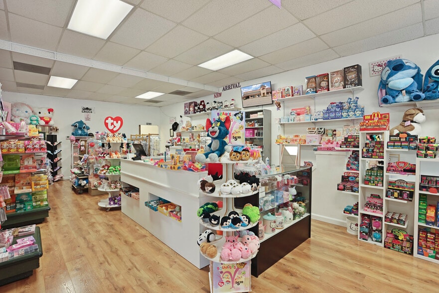 More Photos Of 702 Porter Ave, Stockton Medical For Sale