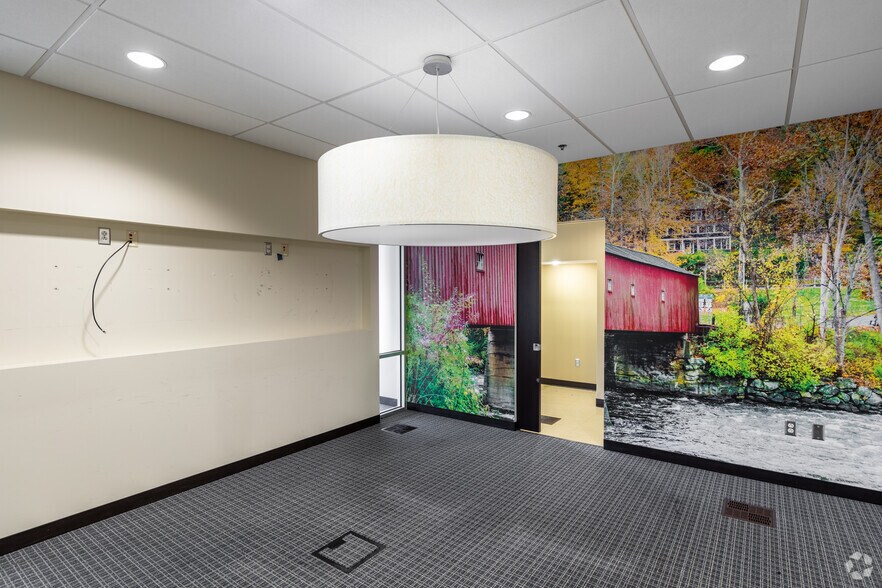 More Photos Of 108 Leigus Rd, Wallingford Office For Lease