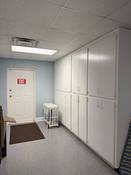 More Photos Of 502-506 Jefferson St, Tallahassee Office For Sale