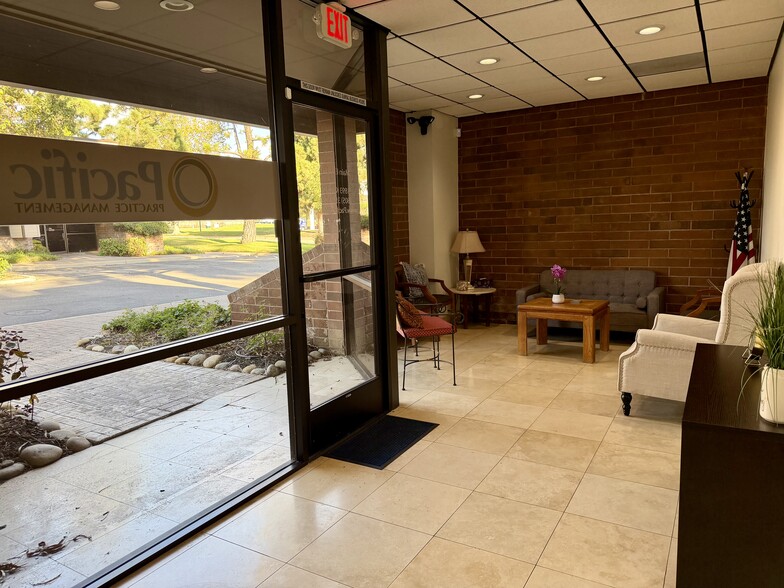 More Photos Of 1881-1893 Knoll Dr, Ventura Office For Sale