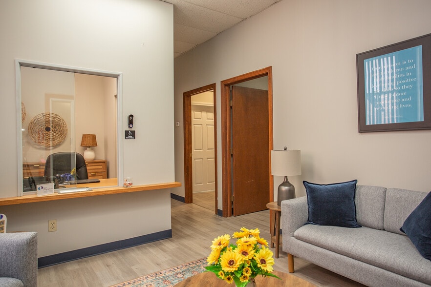 More Photos Of 5 Dover St, New Bedford Office Residential For Sale