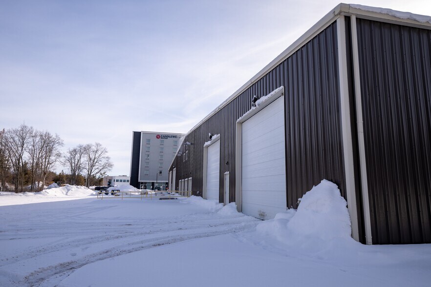 More Photos Of 193 Resource Rd, Kingston Manufacturing For Lease