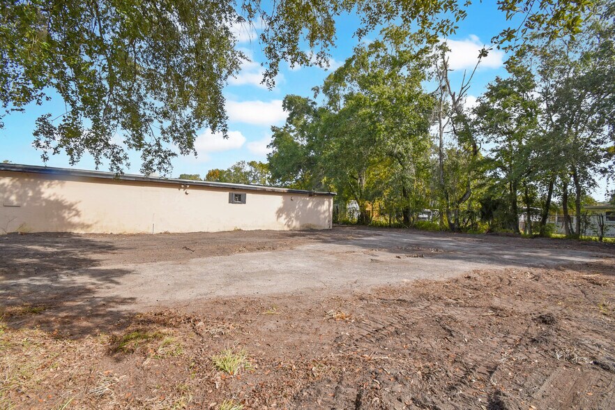 More Photos Of 3429 N Liberty St, Jacksonville Light Distribution For Lease