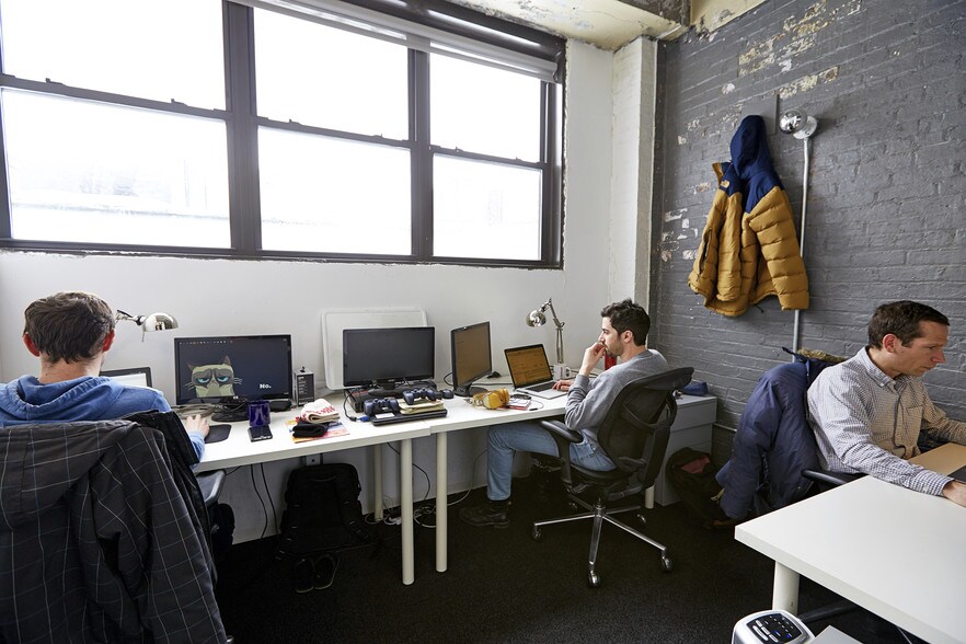 More Photos Of 33 Nassau Ave, Brooklyn Coworking Space