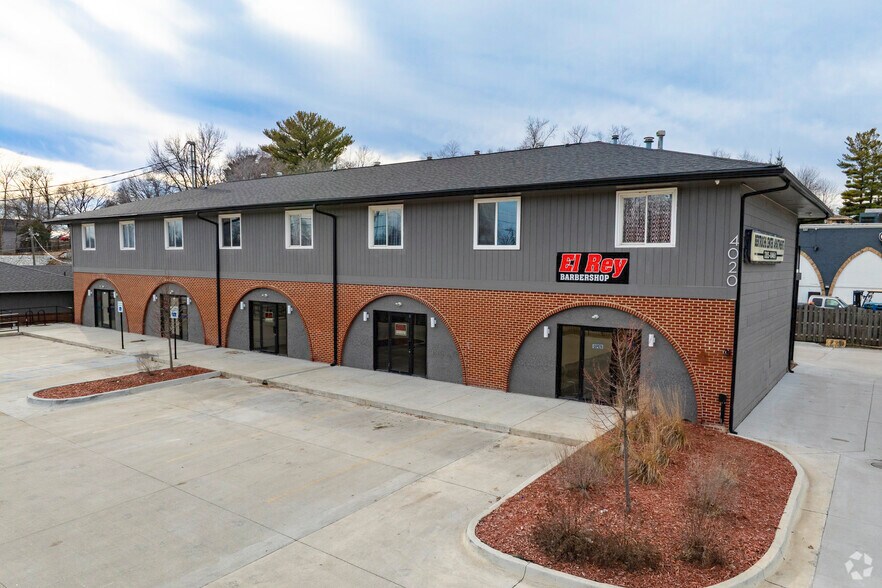 More Photos Of 4020-4044 SE 14th St, Des Moines Office For Lease