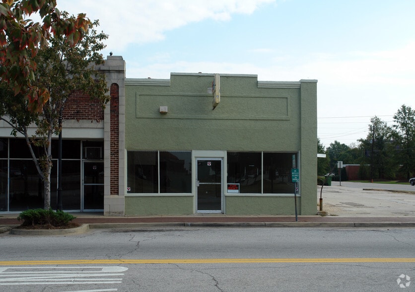 More Photos Of 168 S Dargan St, Florence Storefront For Sale