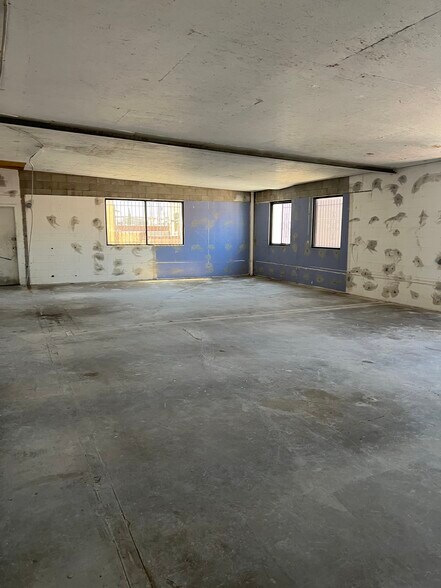 More Photos Of 716 E 9th Pl, Los Angeles Industrial For Lease